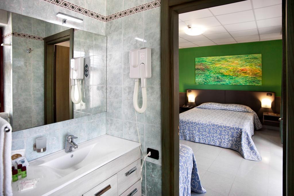 Hotel Côte D'est 3*